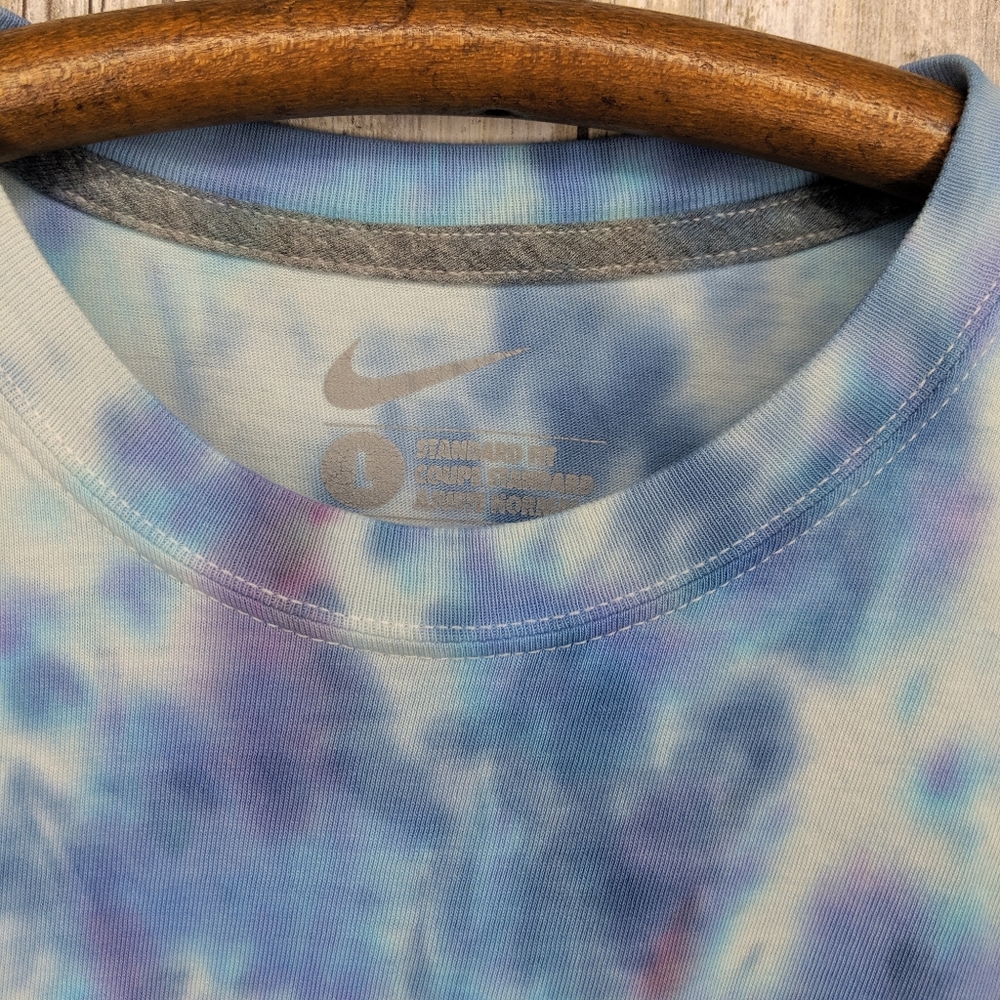 Nike Swoosh Tie Dye T-shirt Large - Picture 7 of 7